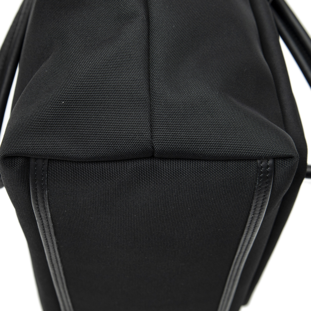 Gucci Front Pocket Vertical Tote - Picture 8 of 10